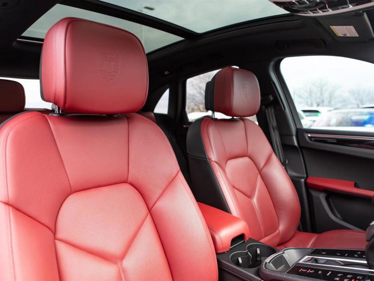 2023 Porsche Macan S Photo