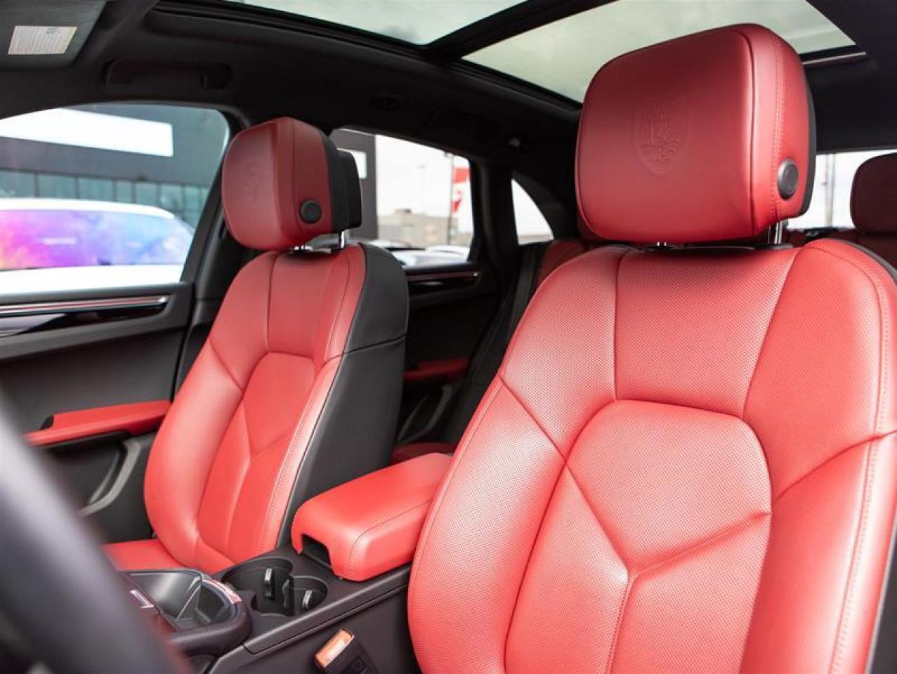 2023 Porsche Macan S Photo