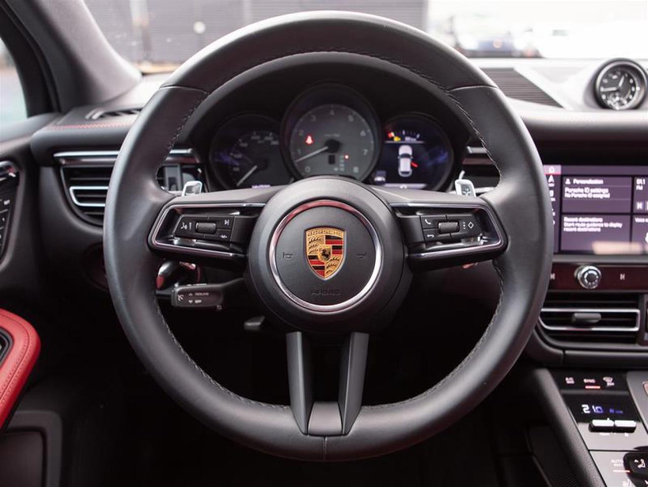 2023 Porsche Macan S Photo