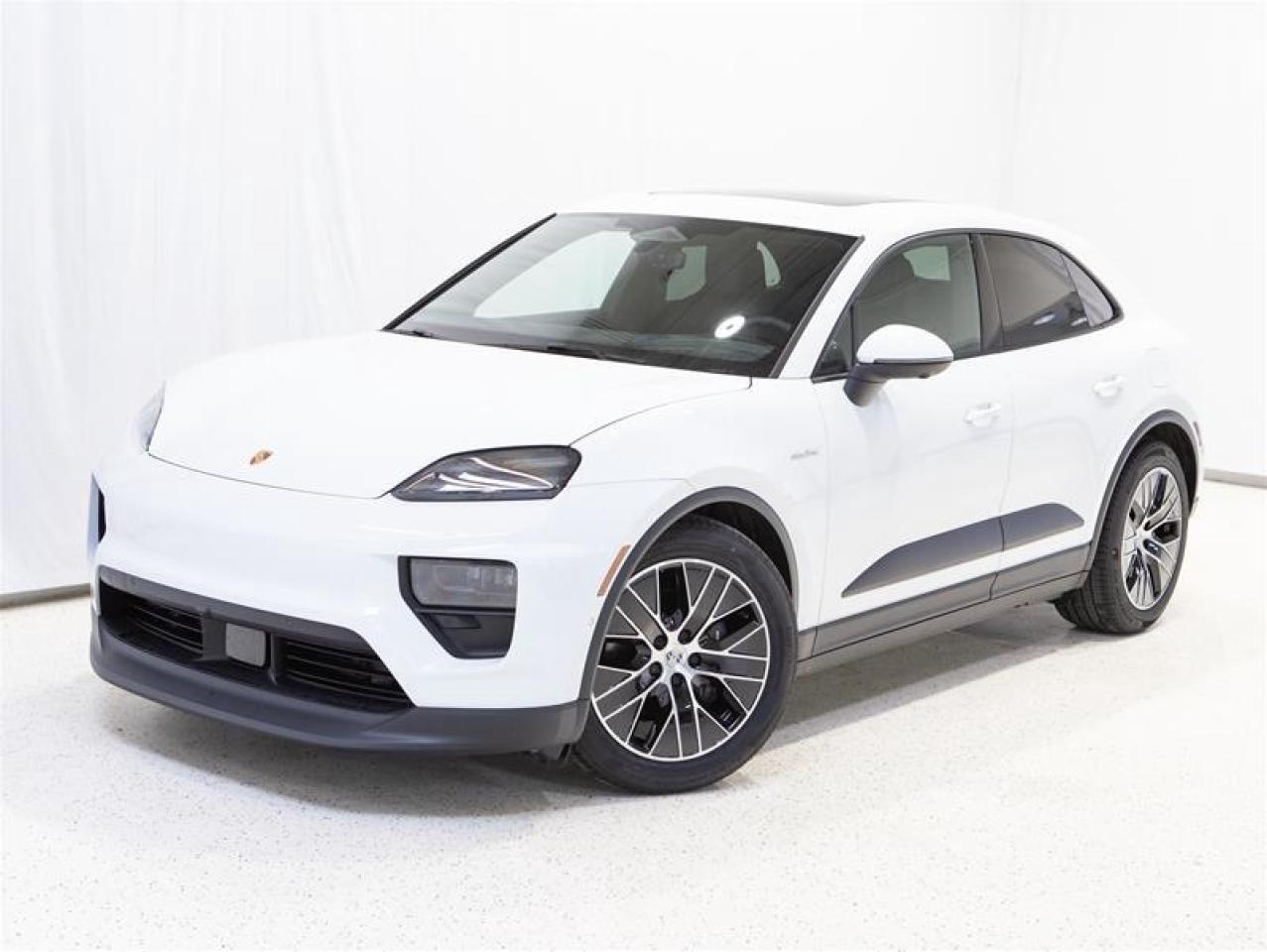 2025 Porsche Macan Electric RWD Photo
