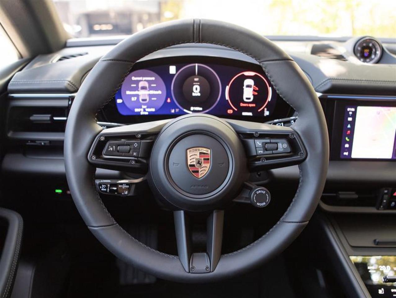 2025 Porsche Macan Electric 4 AWD Photo