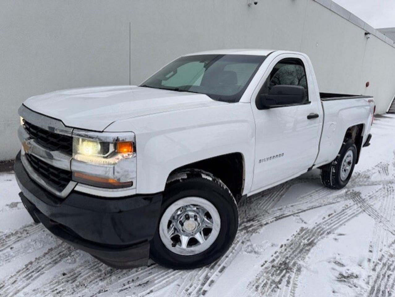 2017 Chevrolet Silverado 1500 4WD REGULAR CAB **SHORT BOX** CERTIFIED-WE FINANCE Photo