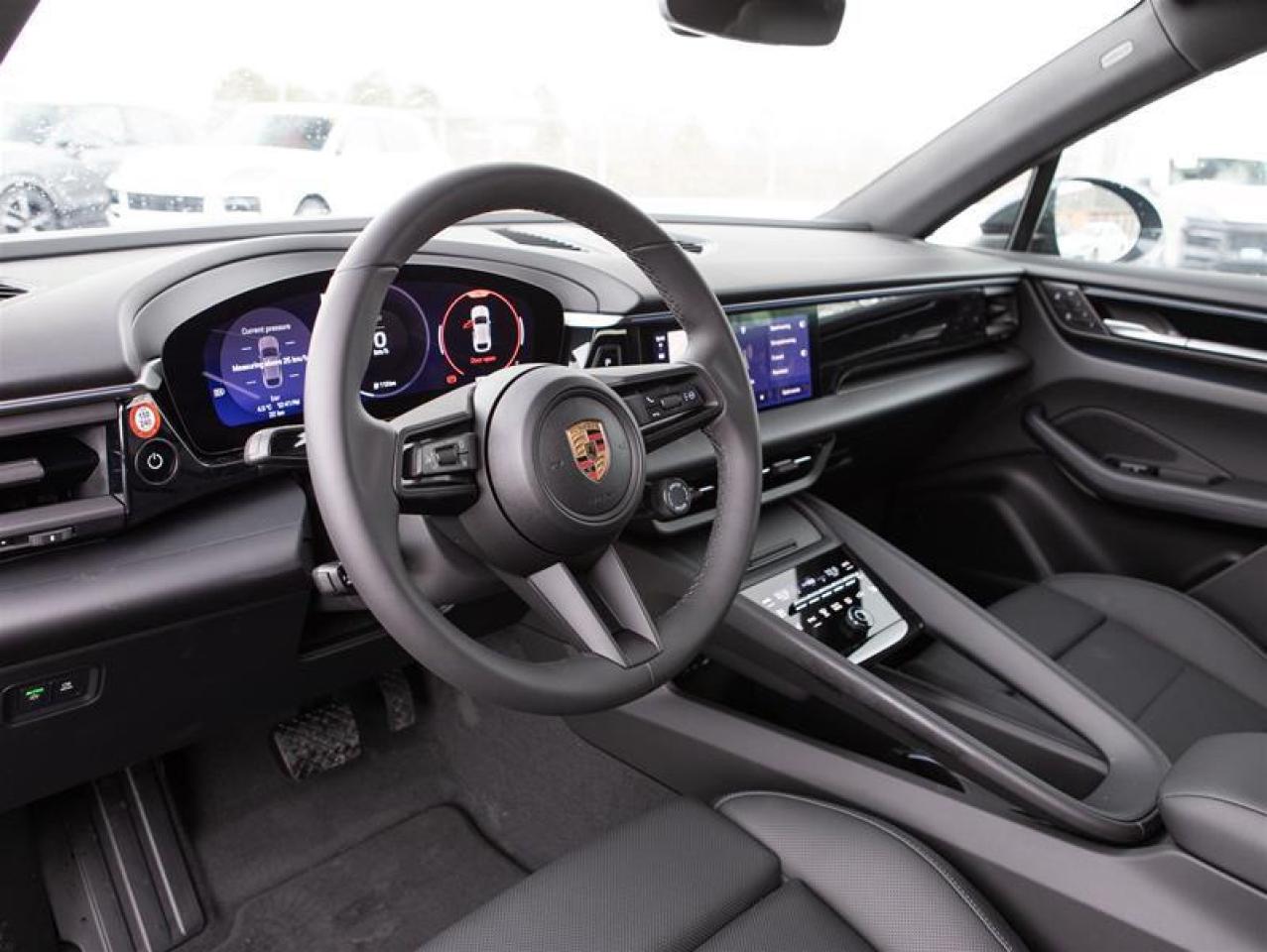 2025 Porsche Macan Electric RWD Photo