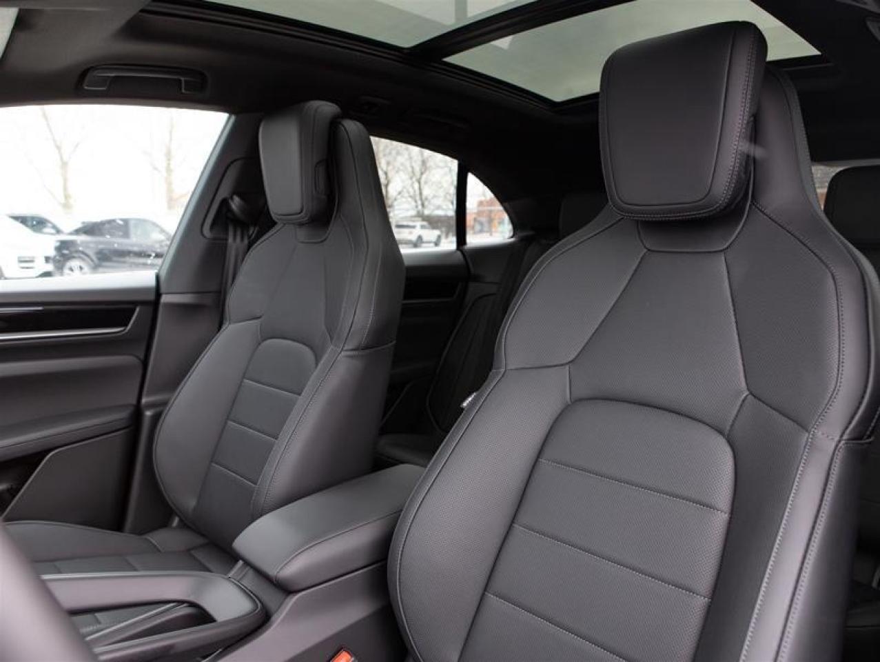 2025 Porsche Macan Electric RWD Photo