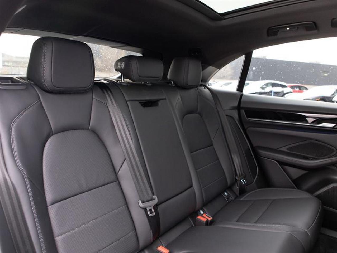 2025 Porsche Macan Electric RWD Photo