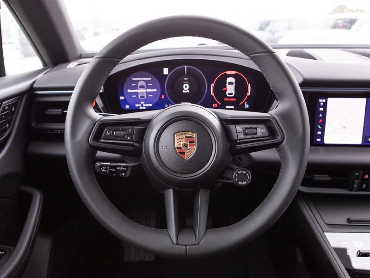 2025 Porsche Macan Electric RWD Photo