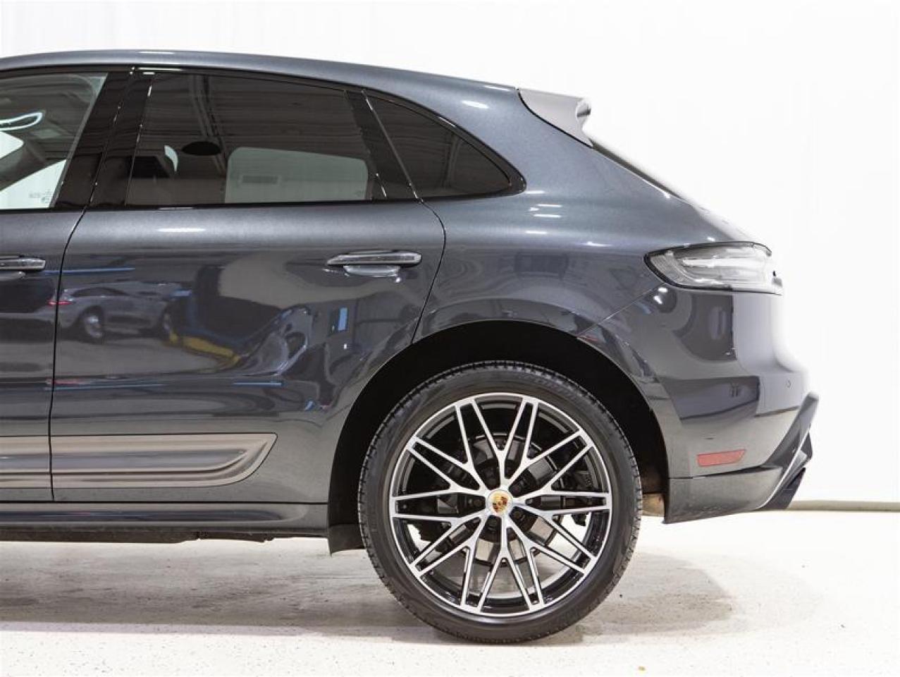 2024 Porsche Macan T AWD Photo