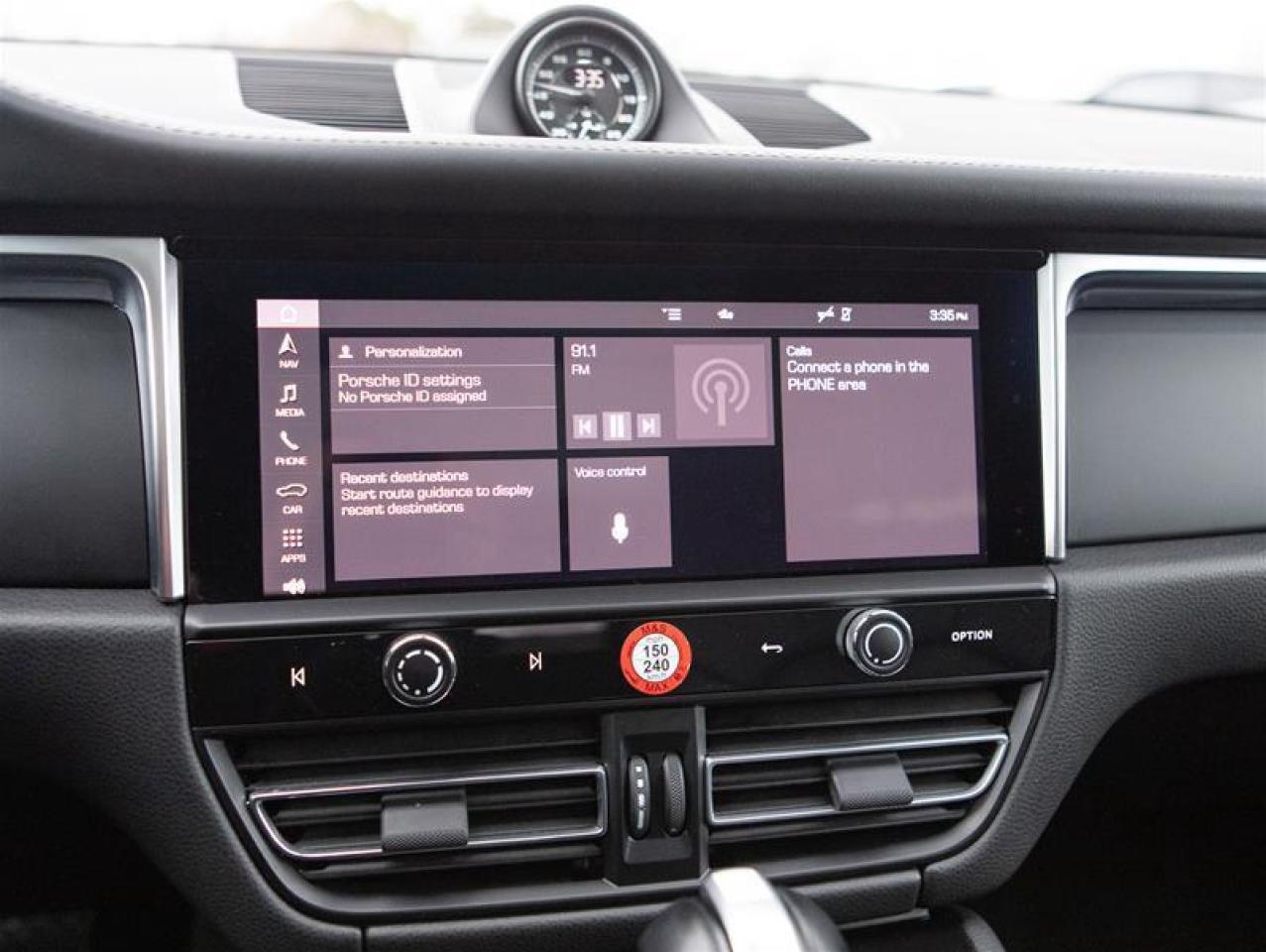 2024 Porsche Macan T AWD Photo