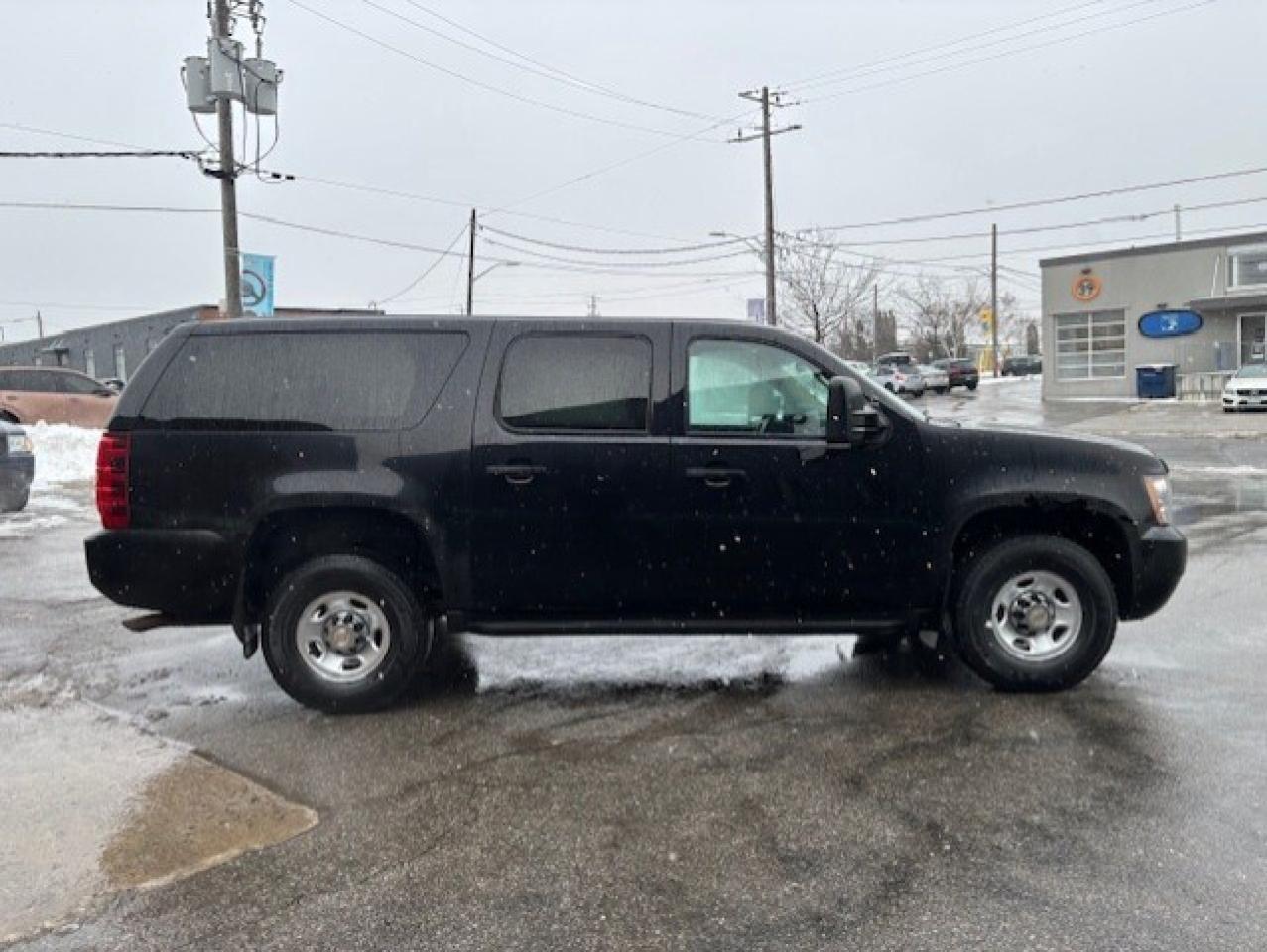 2012 Chevrolet Suburban 2500 4WD **9 PASSENGER-EX-POLICE-6.0L V8** Photo