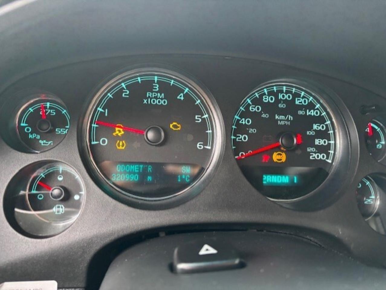 2012 Chevrolet Suburban 2500 4WD **9 PASSENGER-EX-POLICE-6.0L V8** Photo