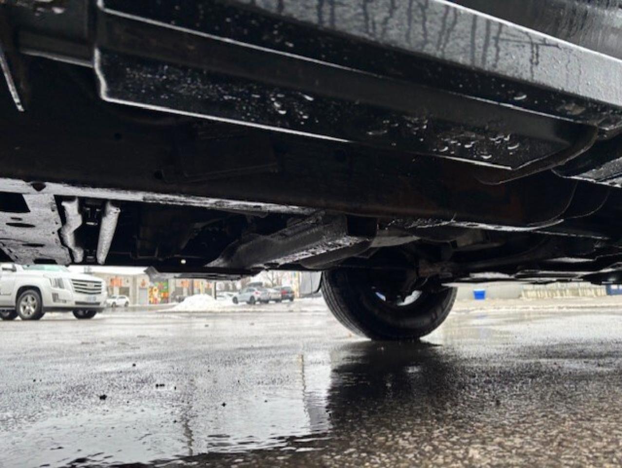 2012 Chevrolet Suburban 2500 4WD **9 PASSENGER-EX-POLICE-6.0L V8** Photo