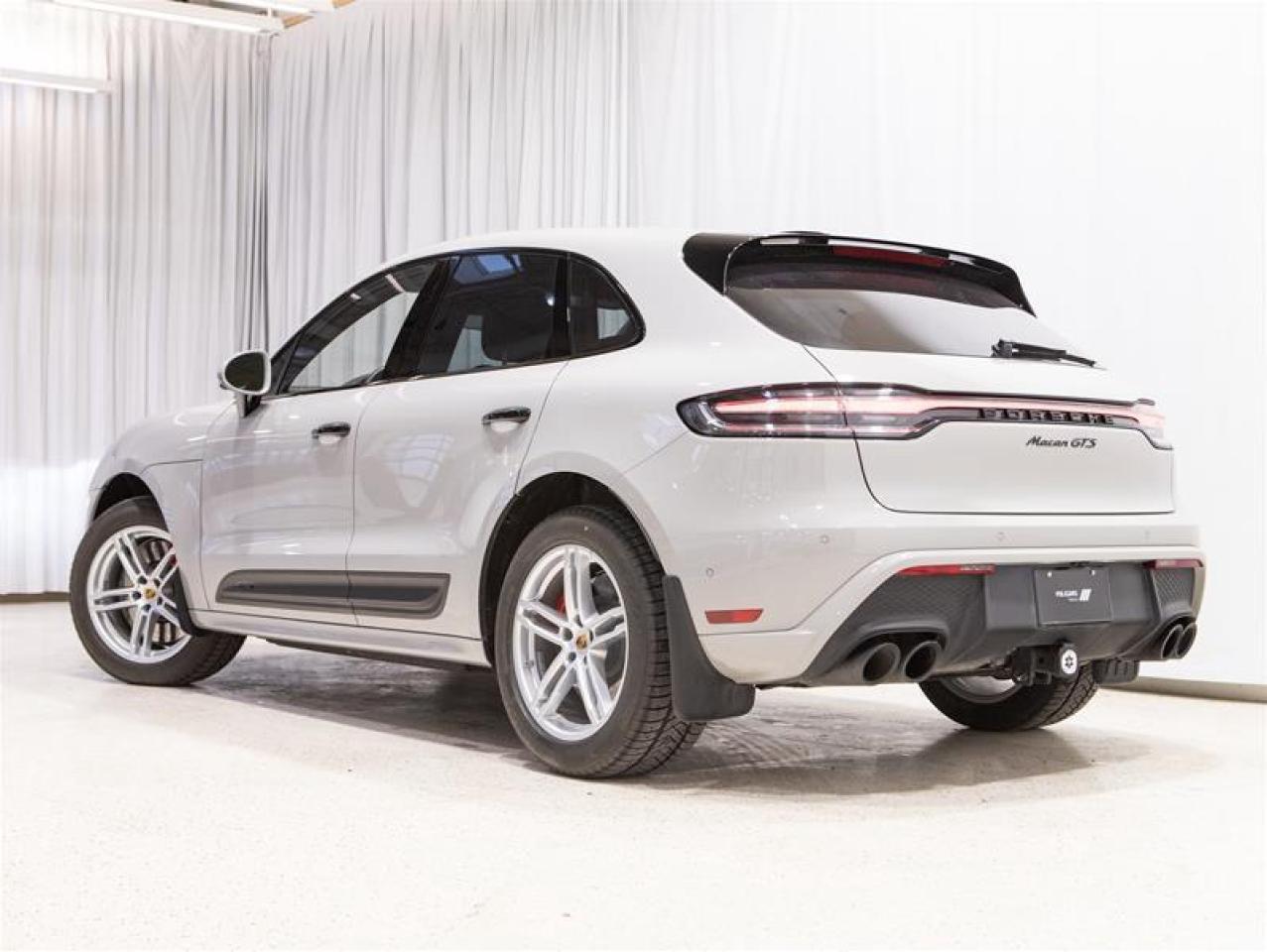 2025 Porsche Macan GTS AWD Photo2