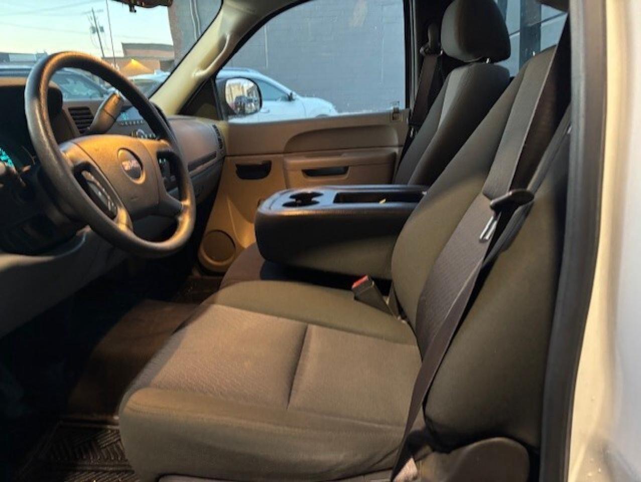 2012 GMC Sierra 1500 ONLY 35,000KM-REGULAR CAB LONG BOX-CERTIFIED Photo