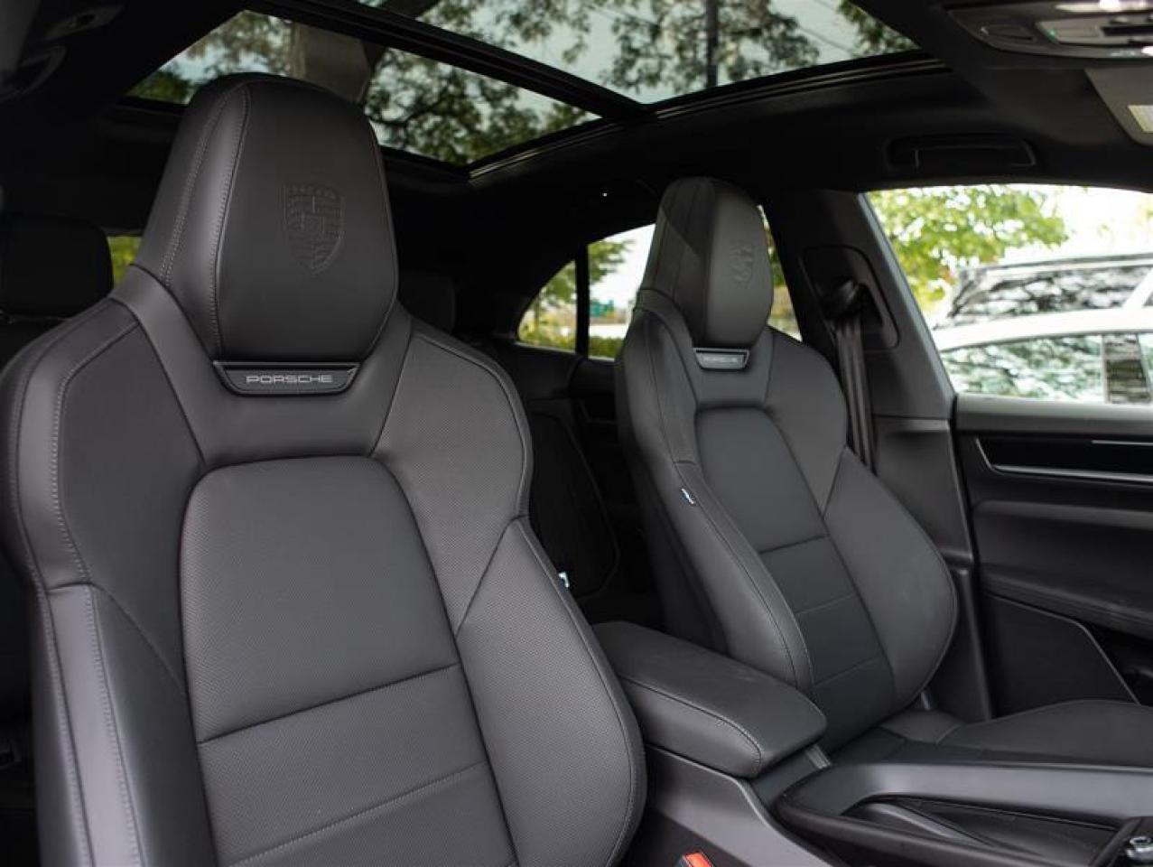 2024 Porsche Macan Electric 4 AWD Photo