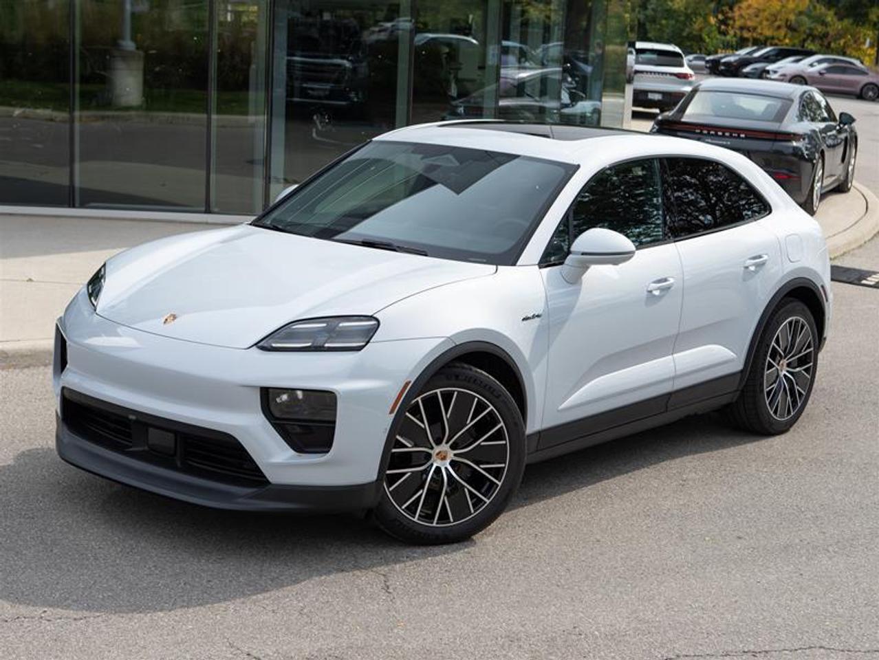 2024 Porsche Macan Electric 4 AWD Photo