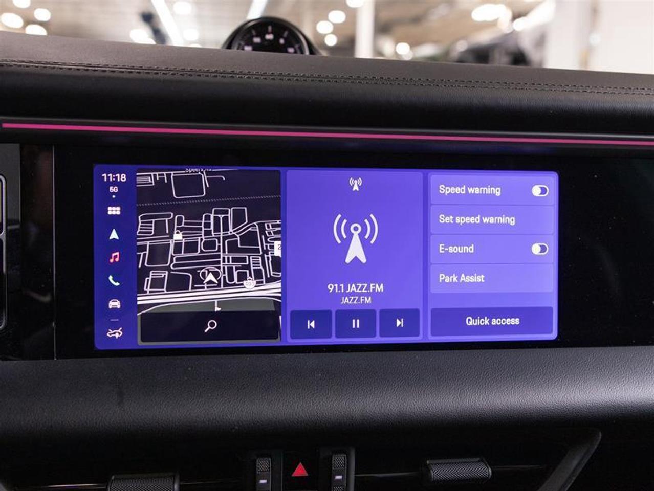 2024 Porsche Macan Electric 4 AWD Photo