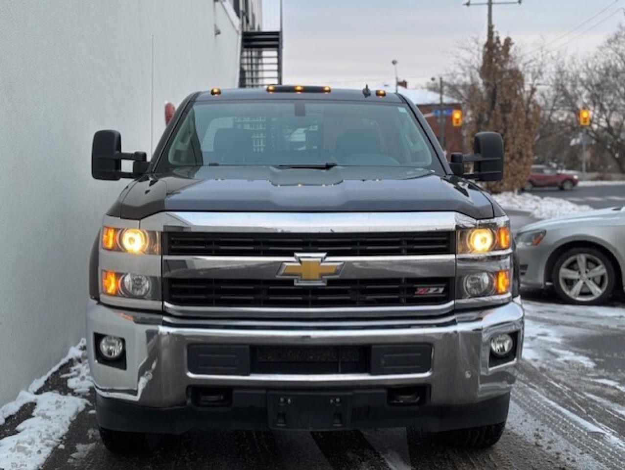 2015 Chevrolet Silverado 2500 LTZ 4WD Z71-CREW CAB-LONG BOX-LEATHER-NAVI-TONNEAU Photo