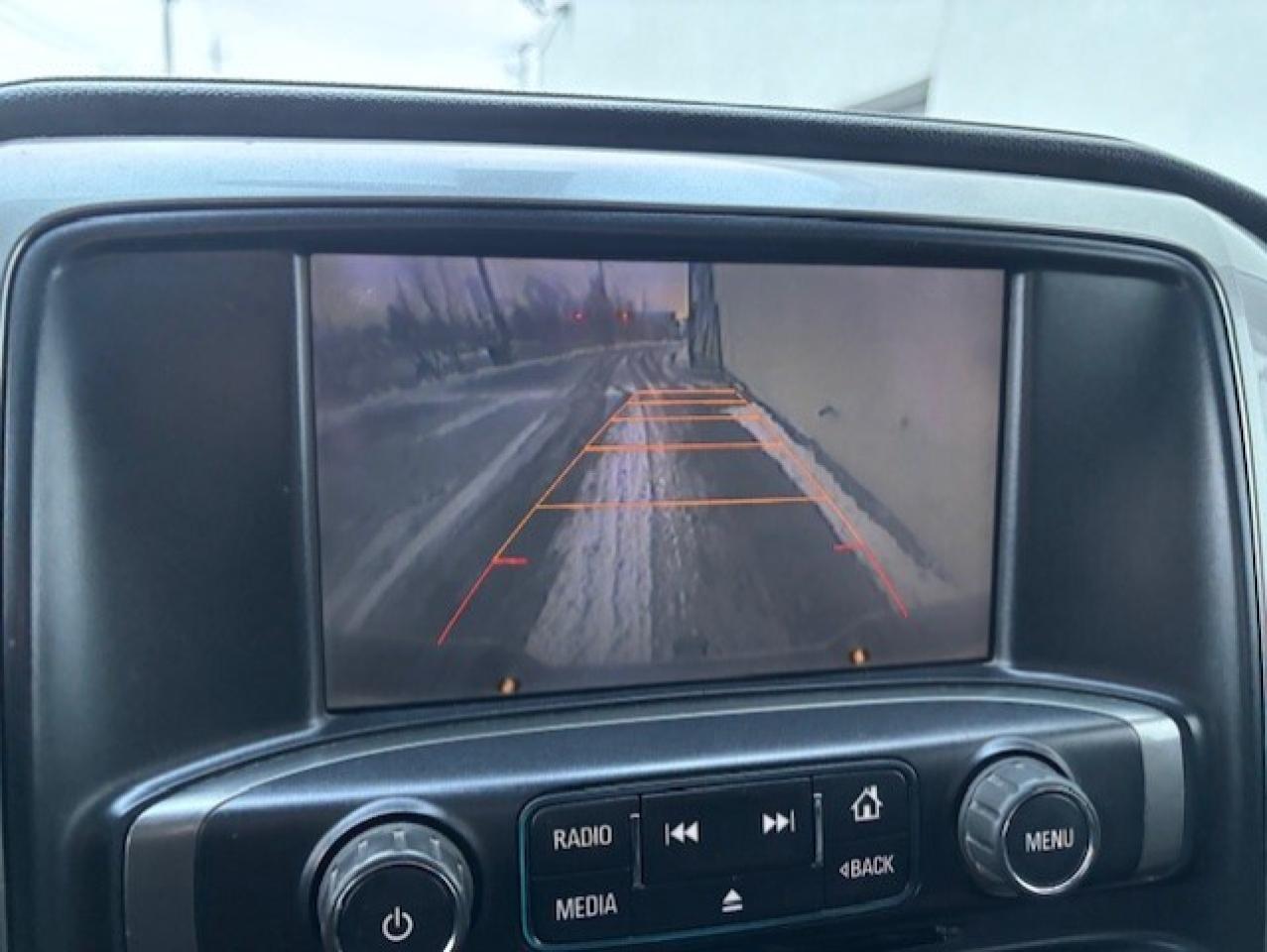 2015 Chevrolet Silverado 2500 LTZ 4WD Z71-CREW CAB-LONG BOX-LEATHER-NAVI-TONNEAU Photo