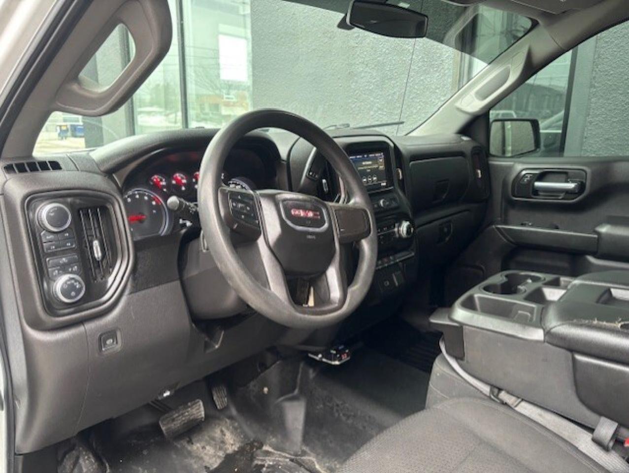 2020 GMC Sierra 1500 4WD V8 **REGULAR CAB-LONG BOX-CAP-CARGO BED SLIDE* Photo