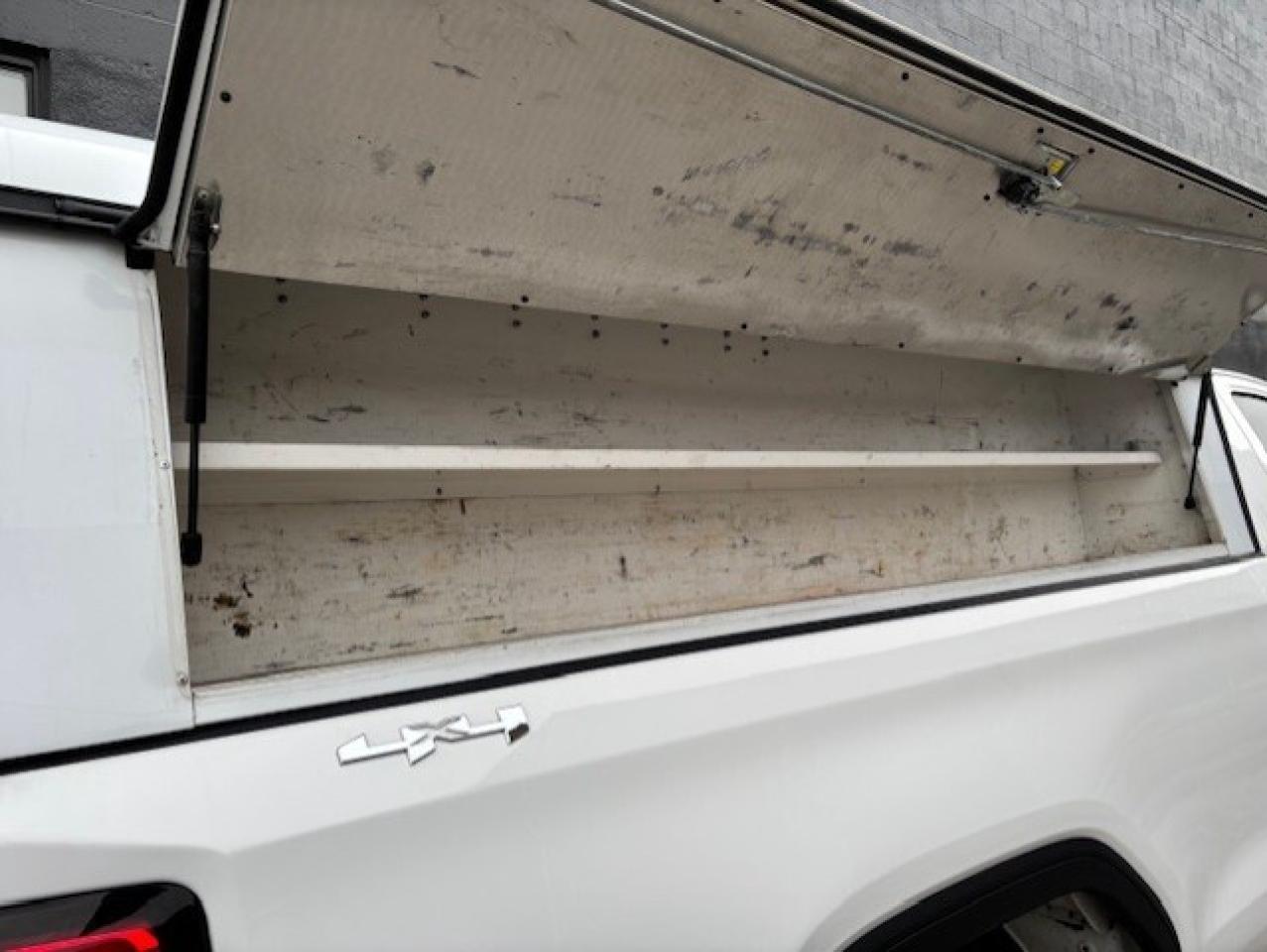 2020 GMC Sierra 1500 4WD V8 **REGULAR CAB-LONG BOX-CAP-CARGO BED SLIDE* Photo