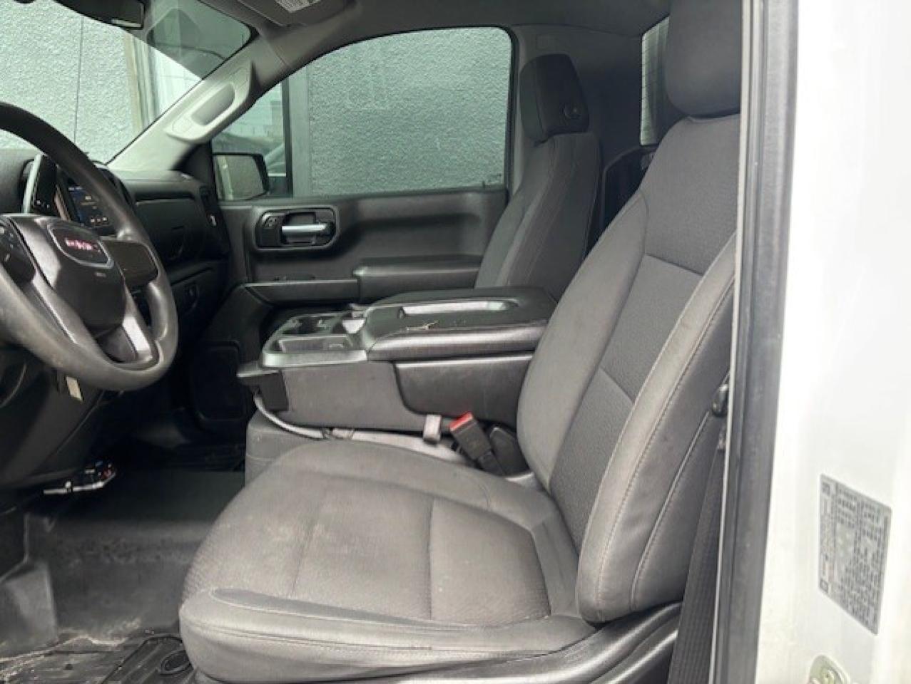 2020 GMC Sierra 1500 4WD V8 **REGULAR CAB-LONG BOX-CAP-CARGO BED SLIDE* Photo