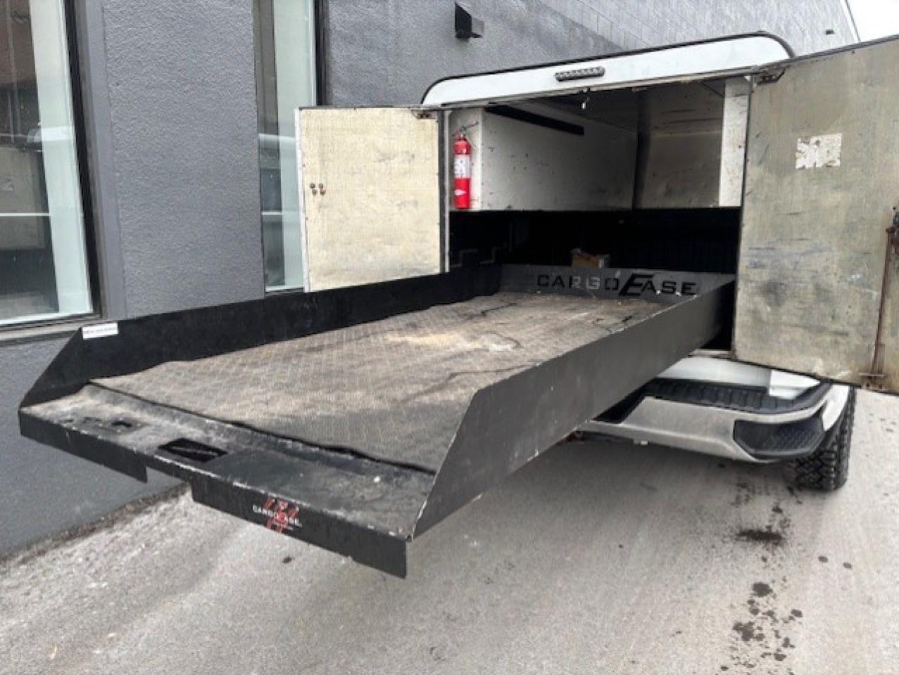 2020 GMC Sierra 1500 4WD V8 **REGULAR CAB-LONG BOX-CAP-CARGO BED SLIDE* Photo