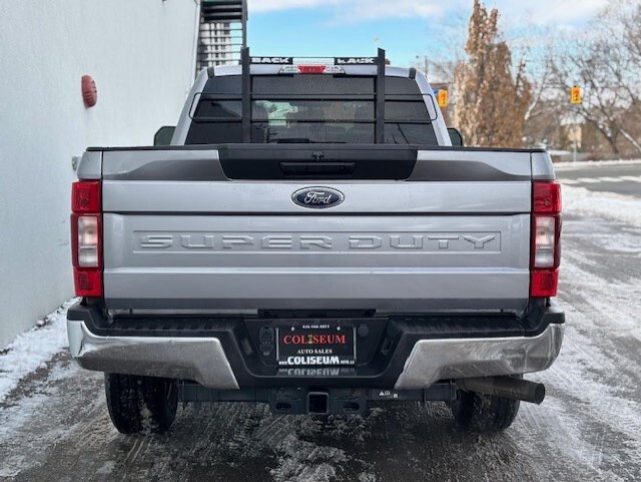 2021 Ford F-350 XLT CREW CAB-LONG BOX-1 OWNER-CERTIFIED-WE FINANCE Photo3