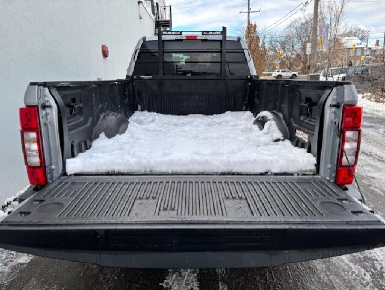 2021 Ford F-350 XLT CREW CAB-LONG BOX-1 OWNER-CERTIFIED-WE FINANCE Photo