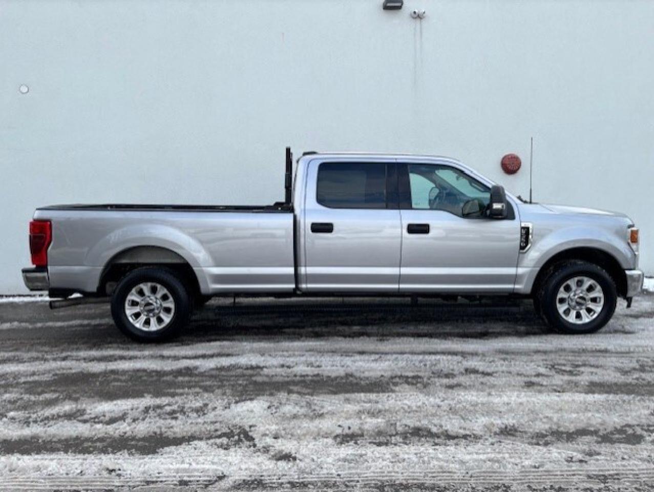 2021 Ford F-350 XLT CREW CAB-LONG BOX-1 OWNER-CERTIFIED-WE FINANCE Photo