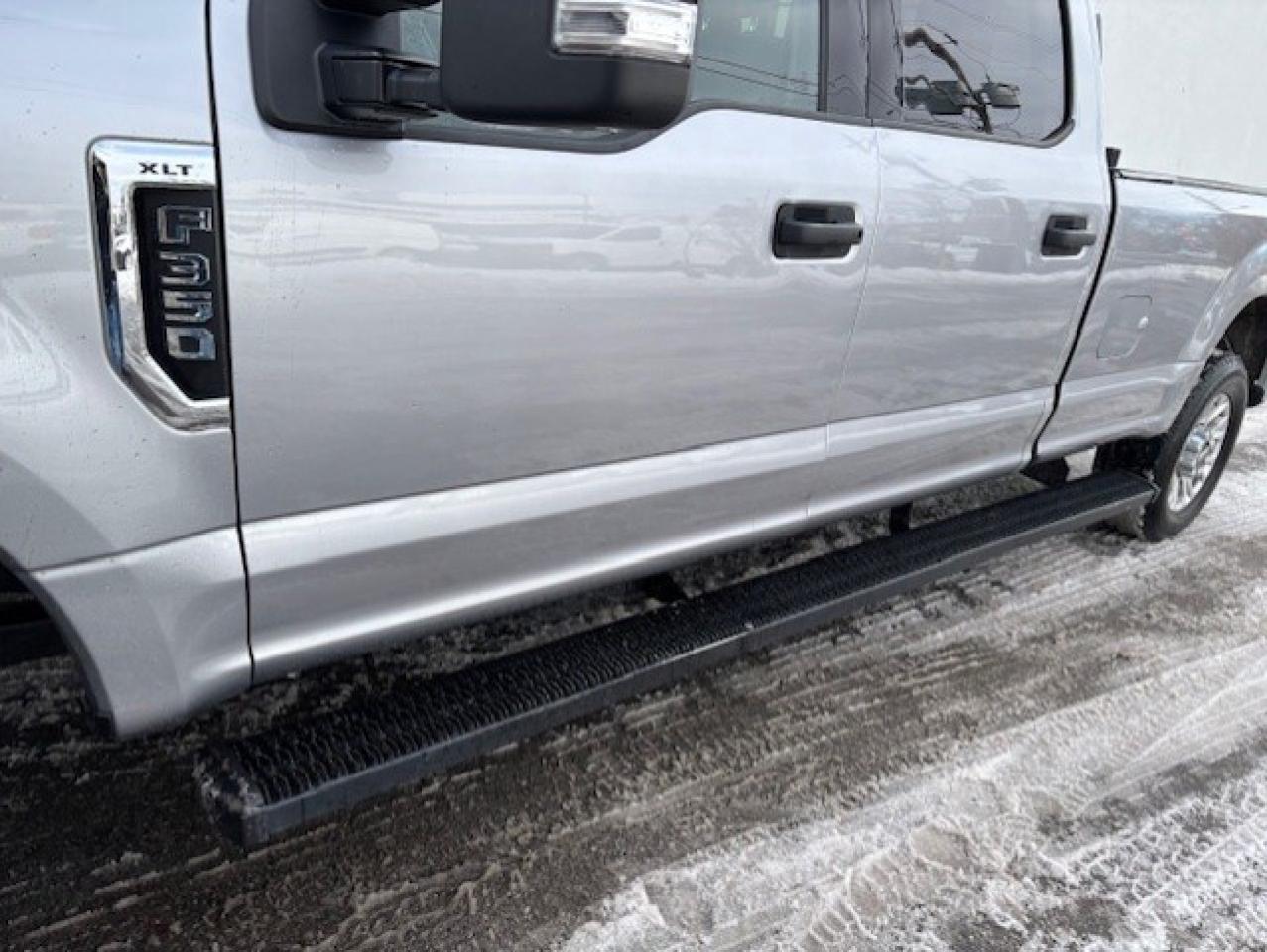 2021 Ford F-350 XLT CREW CAB-LONG BOX-1 OWNER-CERTIFIED-WE FINANCE Photo