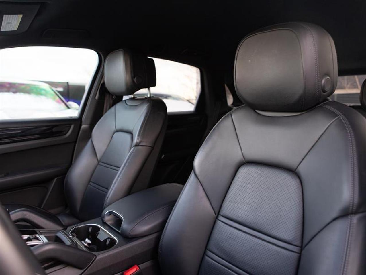 2023 Porsche Cayenne E-Hybrid Photo