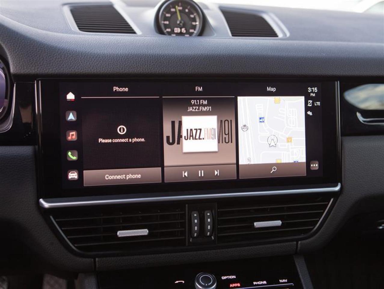 2023 Porsche Cayenne E-Hybrid Photo