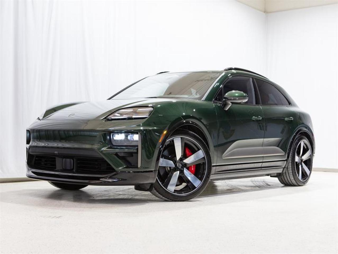 2024 Porsche Macan Electric Turbo AWD Photo0