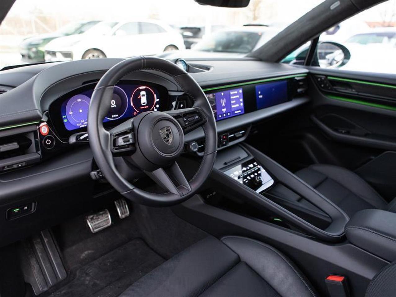 2024 Porsche Macan Electric Turbo AWD Photo