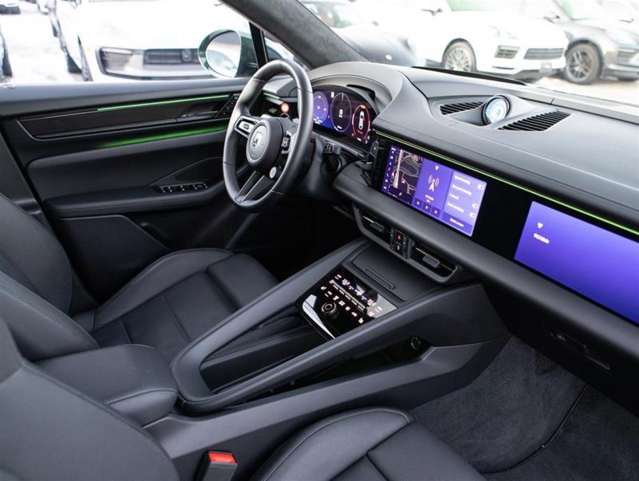 2024 Porsche Macan Electric Turbo AWD Photo