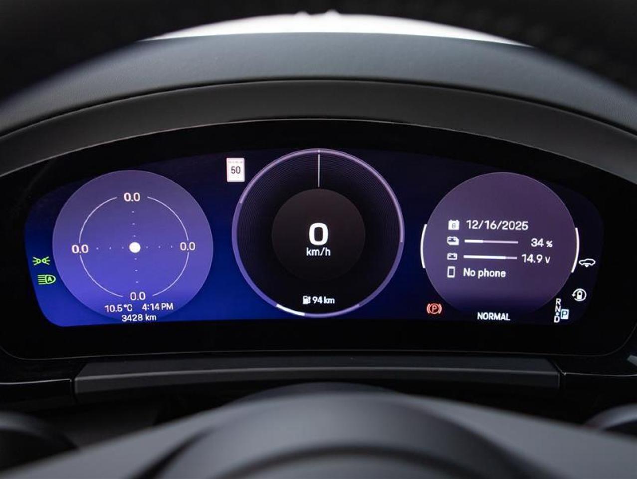 2024 Porsche Macan Electric Turbo AWD Photo