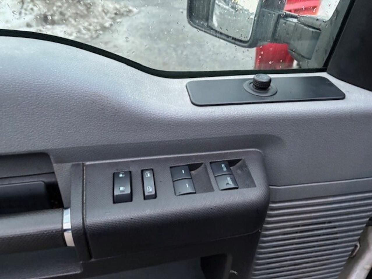 2015 Ford F-350 4WD 6.7L DIESEL-WESTERN SNOW PLOW-DUALLY-ONLY 69KM Photo