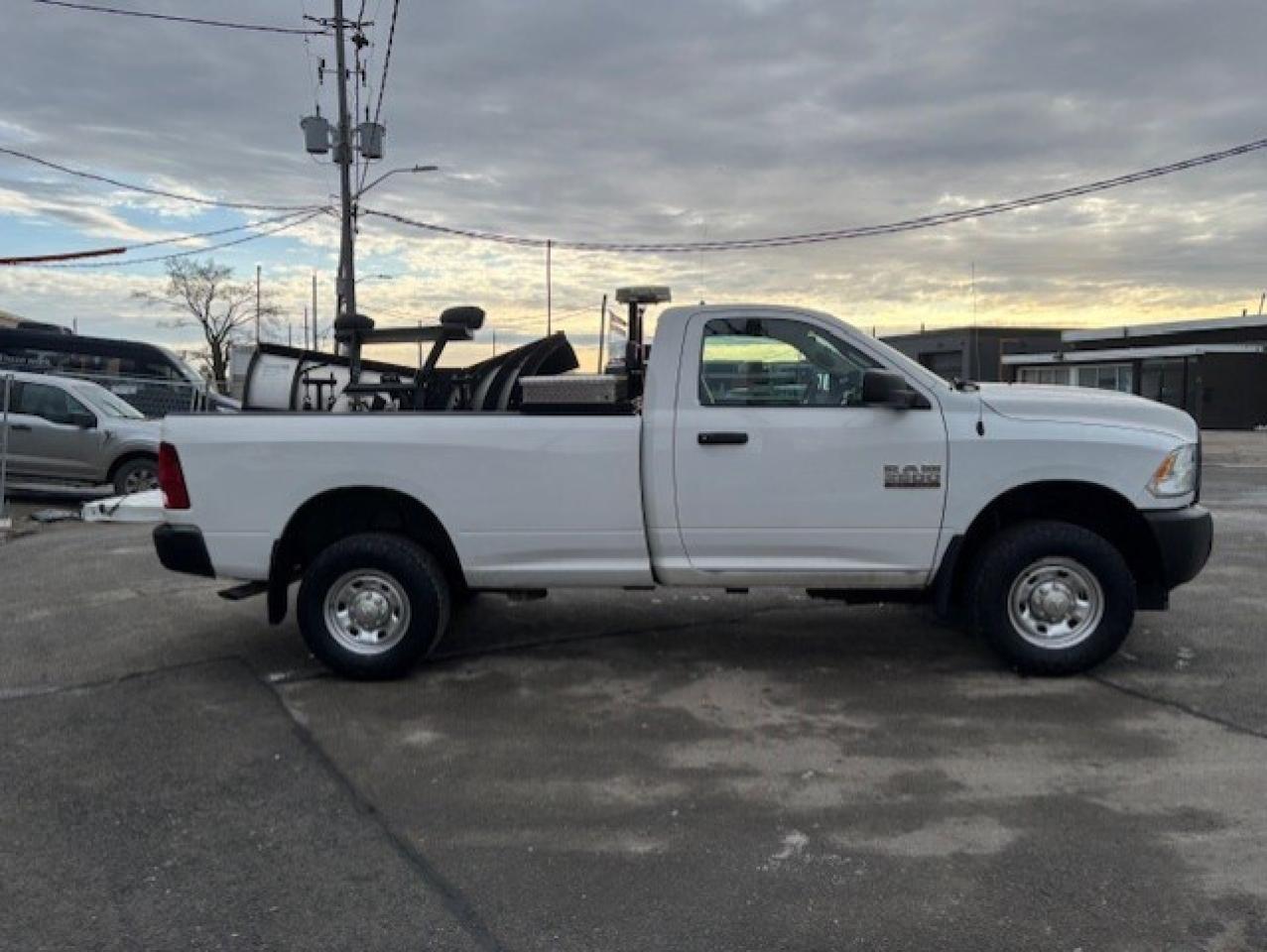 2014 RAM 2500 4WD SNOW DOGG V SNOW PLOW-ONLY 113KM-CERTIFIED! Photo
