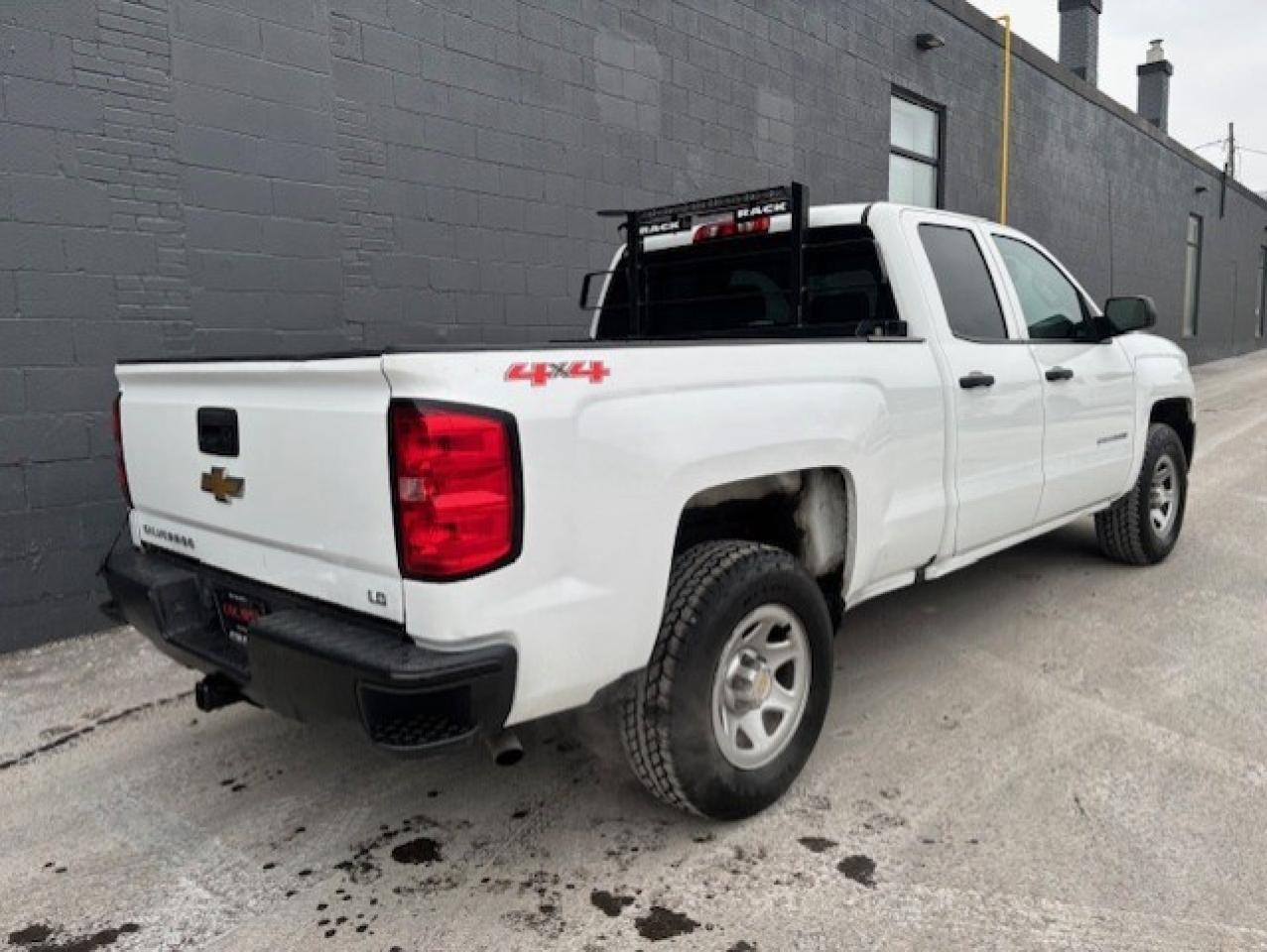 2019 Chevrolet Silverado 1500 4WD V8 ONLY 94,000KM-1 OWNER-DOUBLE CAB-WE FINANCE Photo