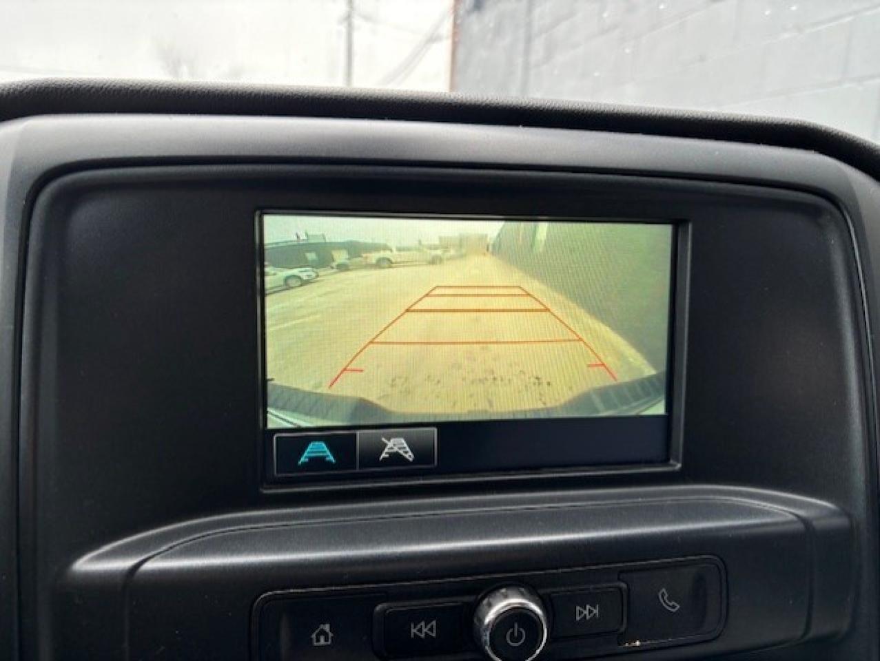 2019 Chevrolet Silverado 1500 4WD V8 ONLY 94,000KM-1 OWNER-DOUBLE CAB-WE FINANCE Photo