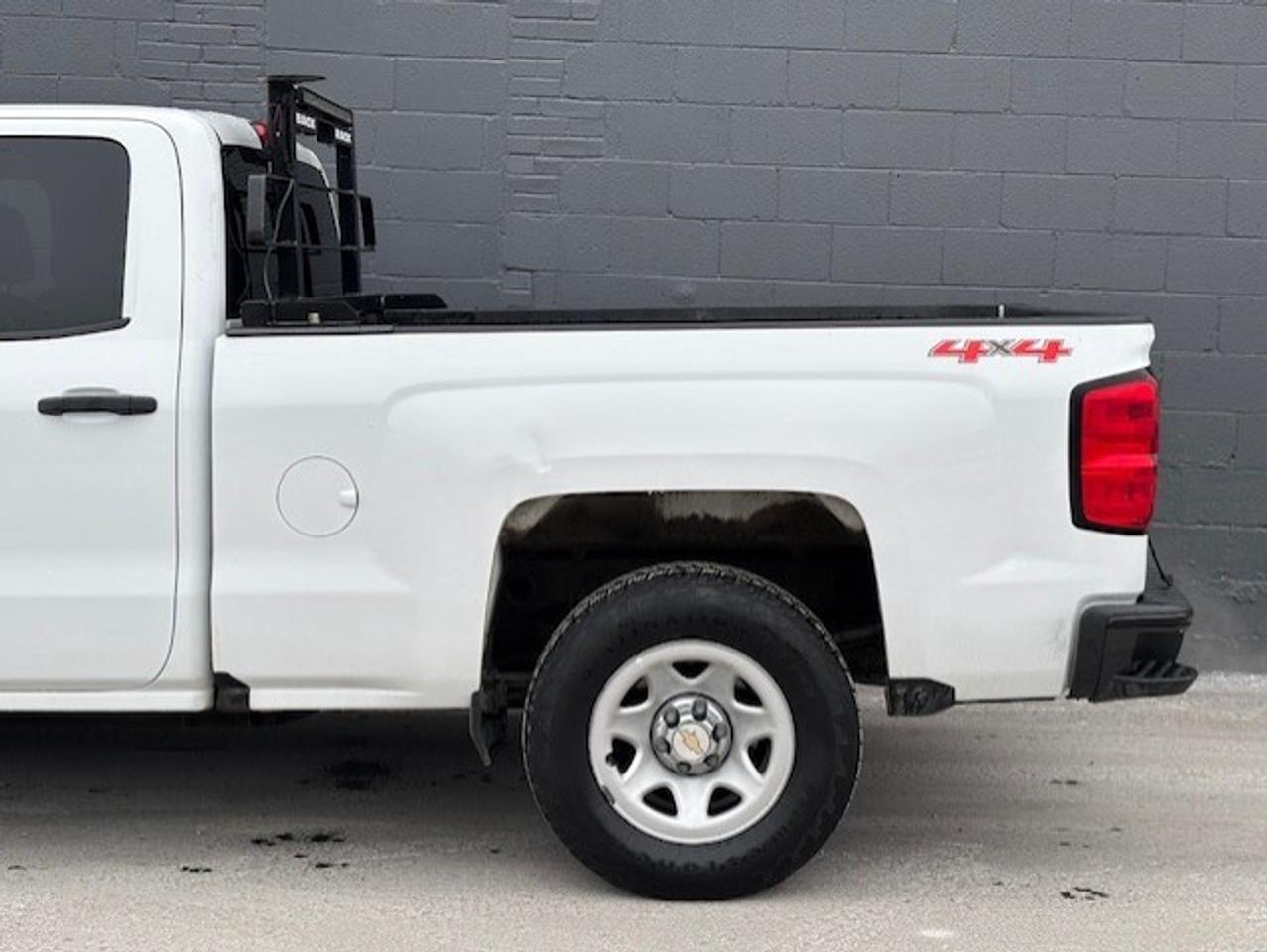 2019 Chevrolet Silverado 1500 4WD V8 ONLY 94,000KM-1 OWNER-DOUBLE CAB-WE FINANCE Photo