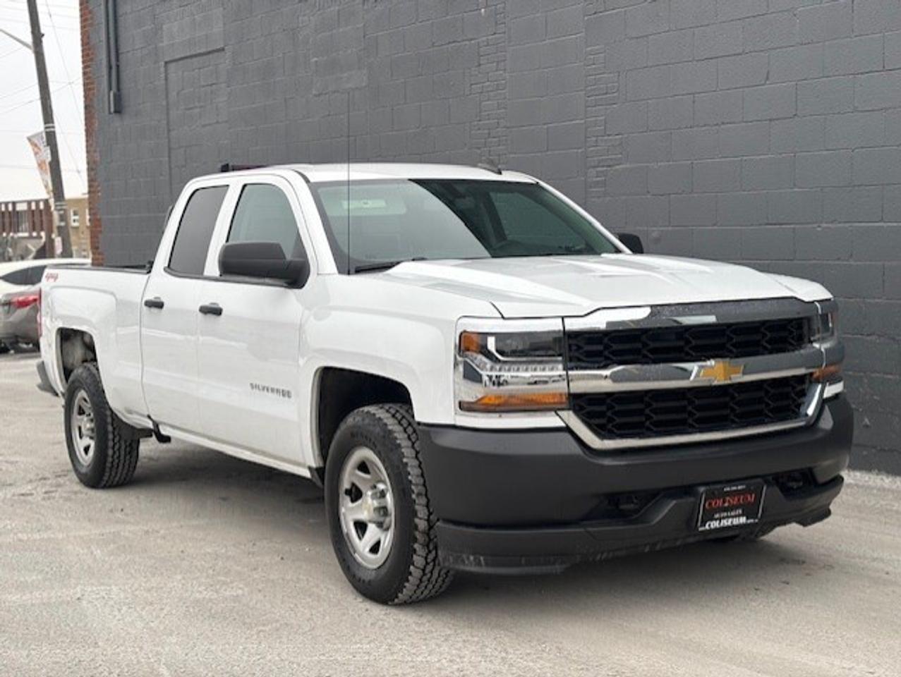 2019 Chevrolet Silverado 1500 4WD V8 ONLY 94,000KM-1 OWNER-DOUBLE CAB-WE FINANCE Photo