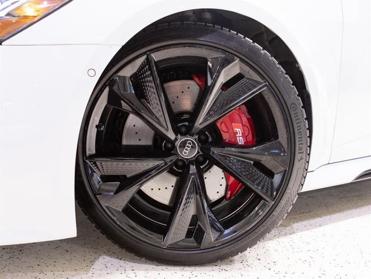 2023 Audi RS 6 Avant 4.0T quattro 8sp S-tronic Photo