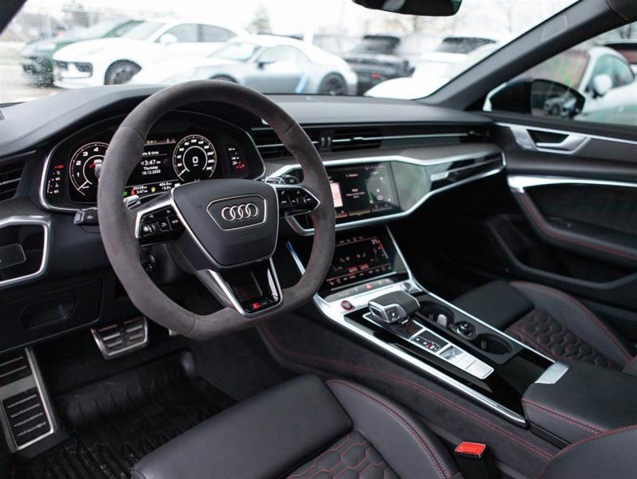 2023 Audi RS 6 Avant 4.0T quattro 8sp S-tronic Photo