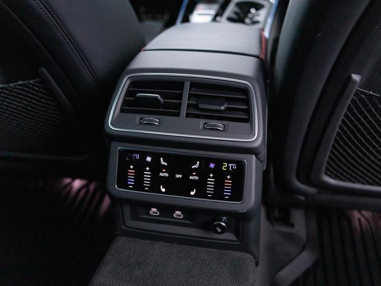 2023 Audi RS 6 Avant 4.0T quattro 8sp S-tronic Photo