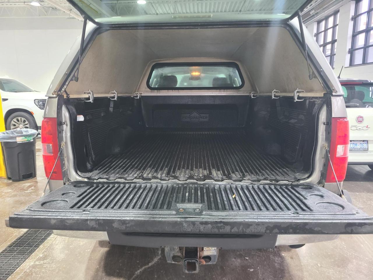 2014 Chevrolet SILVERADO 2500HD V8 6.0L-CREW CAB-LONG BOX-MATCHING CAP-146KM! Photo