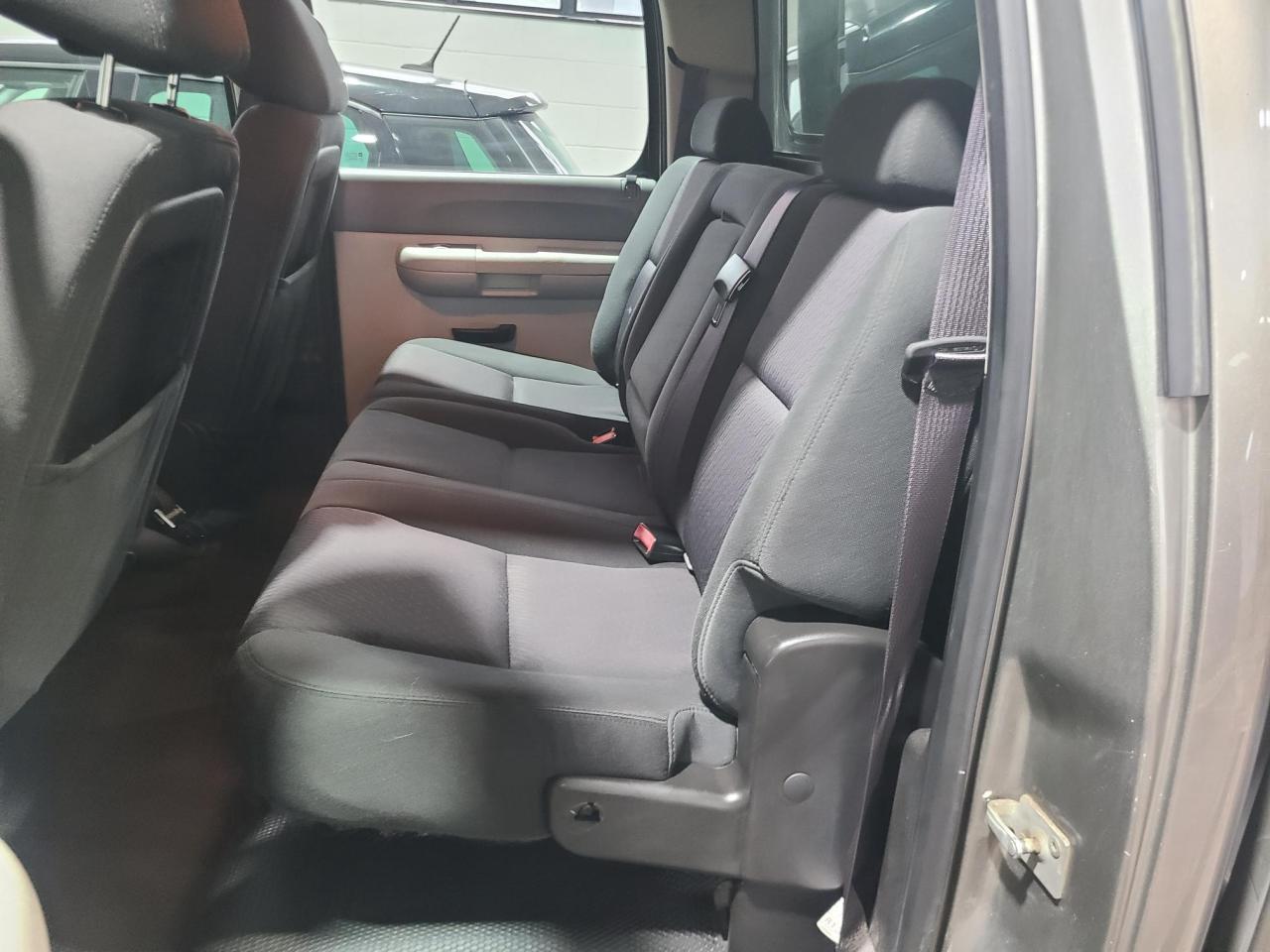 2014 Chevrolet SILVERADO 2500HD V8 6.0L-CREW CAB-LONG BOX-MATCHING CAP-146KM! Photo