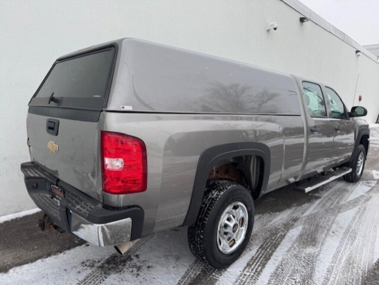 2014 Chevrolet SILVERADO 2500HD V8 6.0L-CREW CAB-LONG BOX-MATCHING CAP-146KM! Photo