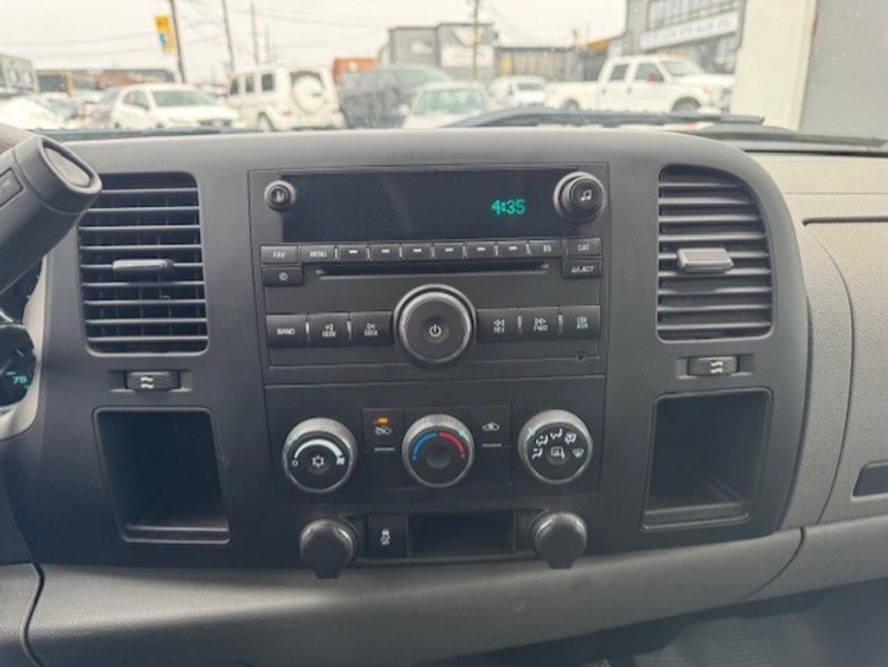 2014 Chevrolet SILVERADO 2500HD V8 6.0L-CREW CAB-LONG BOX-MATCHING CAP-146KM! Photo