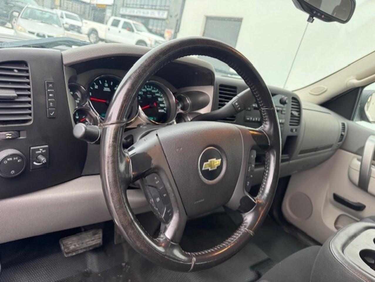 2014 Chevrolet SILVERADO 2500HD V8 6.0L-CREW CAB-LONG BOX-MATCHING CAP-146KM! Photo